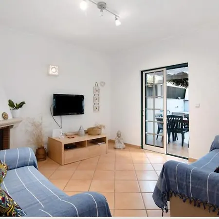 Casa Delsue House By The 別荘 ヴィーラ・ノーヴァ・デ・カセラ