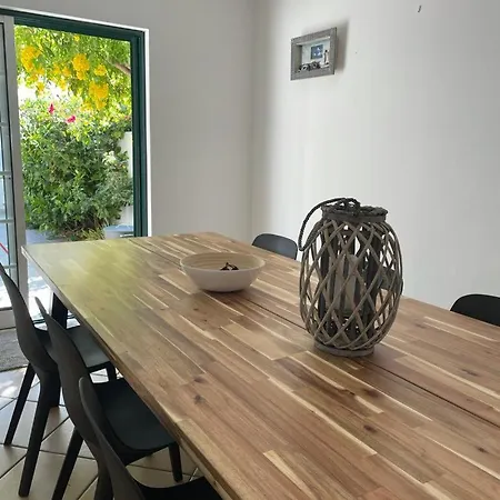 Casa Delsue House By The